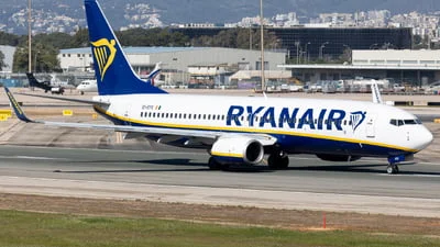 Ryanair EI-EFK Boeing 737-8AS