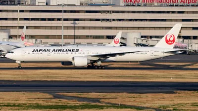 Japan Airlines (JAL) JA742J Boeing 777-346ER