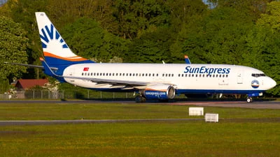 SunExpress TC-SPD Boeing 737-8AS