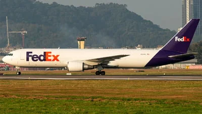 FedEx N124FE Boeing 767-3S2F(ER)