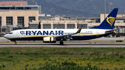 Ryanair (Buzz) SP-RST Boeing 737-8AS