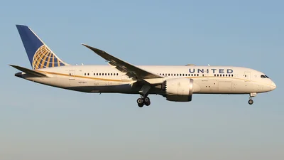 United Airlines N27901 Boeing 787-8 Dreamliner