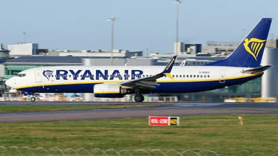 Ryanair UK G-RUKG Boeing 737-8AS