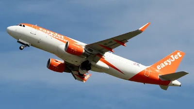 easyJet Europe OE-IVR Airbus A320-214