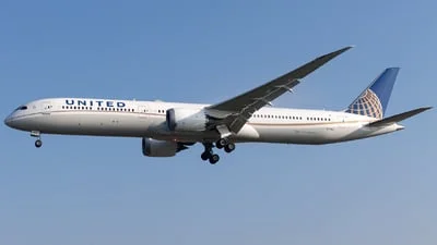 United Airlines N17002 Boeing 787-10 Dreamliner