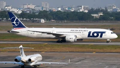 LOT Polish Airlines SP-LSF Boeing 787-9 Dreamliner