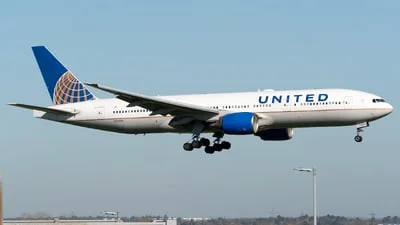 United Airlines N225UA Boeing 777-222(ER)