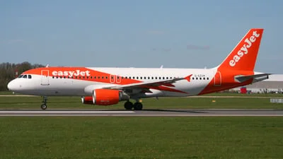 easyJet G-EZUA Airbus A320-214