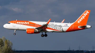 easyJet Europe OE-IVA Airbus A320-214