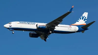 SunExpress TC-SLF Boeing 737-8 MAX