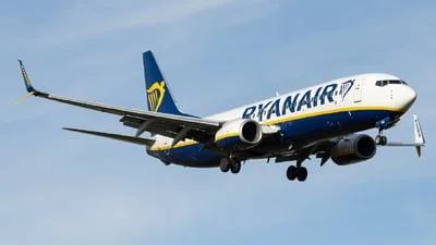 Ryanair (Buzz) SP-RKL Boeing 737-8AS