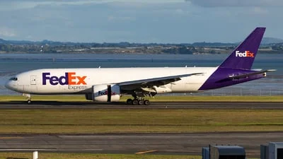 FedEx N880FD Boeing 777-F28