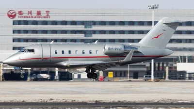 VistaJet 9H-VFR Bombardier CL-600-2B16 Challenger 605