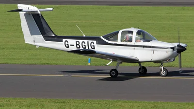Private G-BGIG Piper PA-38-112 Tomahawk
