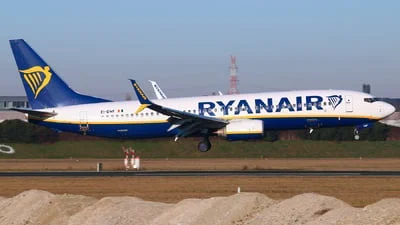 Ryanair EI-DWF Boeing 737-8AS