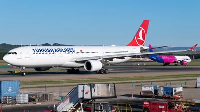 Turkish Airlines TC-LNC Airbus A330-303
