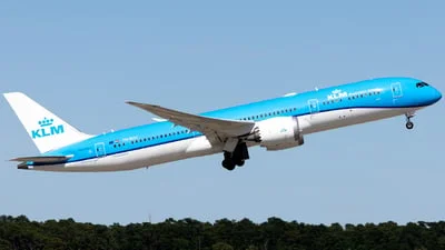 KLM Royal Dutch Airlines PH-BHH Boeing 787-9 Dreamliner