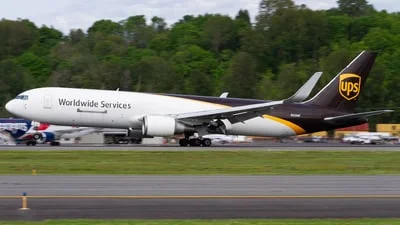 United Parcel Service (UPS) N325UP Boeing 767-34AF(ER)