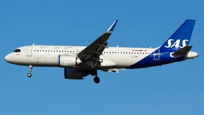 Scandinavian Airlines (SAS) EI-SIM Airbus A320-251N