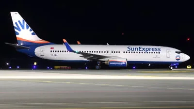 SunExpress TC-SPA Boeing 737-8HX