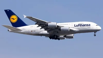 Lufthansa D-AIMN Airbus A380-841