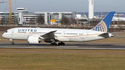 United Airlines N20904 Boeing 787-8 Dreamliner