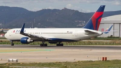Delta Air Lines N180DN Boeing 767-332(ER)