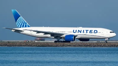 United Airlines N784UA Boeing 777-222(ER)