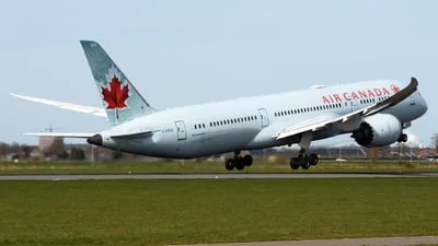 Air Canada C-FRSI Boeing 787-9 Dreamliner