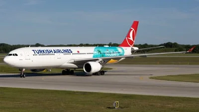 Turkish Airlines TC-LNF Airbus A330-303