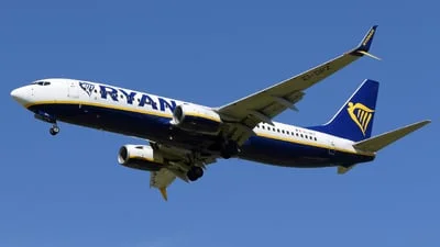 Ryanair EI-DPZ Boeing 737-8AS