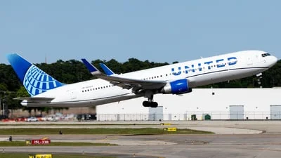 United Airlines N656UA Boeing 767-322(ER)