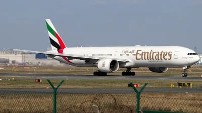 Emirates A6-ECU Boeing 777-31HER