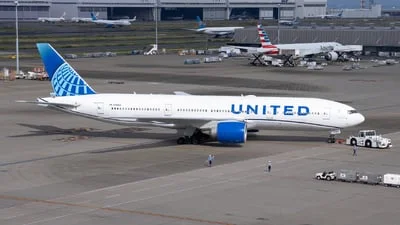 United Airlines N78004 Boeing 777-224(ER)