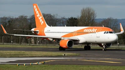 easyJet G-EZWP Airbus A320-214