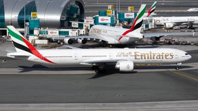 Emirates A6-EPJ Boeing 777-31HER