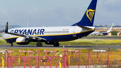 Ryanair EI-DCJ Boeing 737-8AS