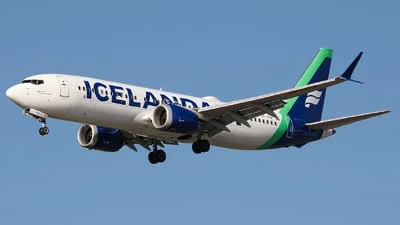 Icelandair TF-ICP Boeing 737-8 MAX