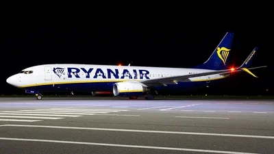 Ryanair EI-DCN Boeing 737-8AS