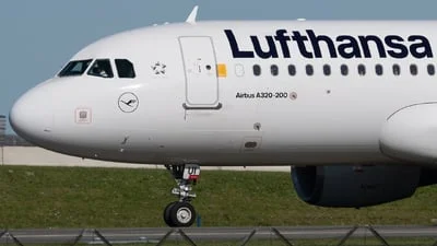 Lufthansa D-AIUI Airbus A320-214