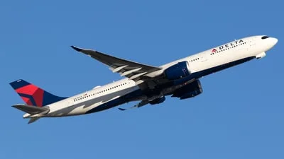 Delta Air Lines N438DX Airbus A330-941