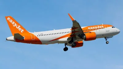 easyJet G-UZHE Airbus A320-251N
