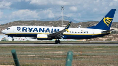 Ryanair EI-DWV Boeing 737-8AS