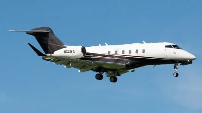 Flexjet N221FX Bombardier BD-100-1A10 Challenger 3500