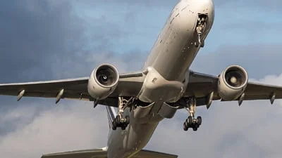 Air France F-GSQT Boeing 777-328ER