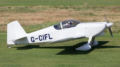 Private G-CIFL Vans RV-6