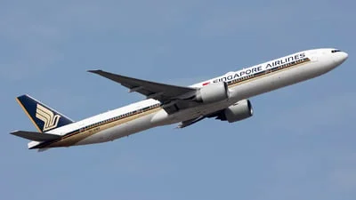 Singapore Airlines 9V-SWP Boeing 777-312ER