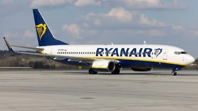 Ryanair (Buzz) SP-RNQ Boeing 737-8AS