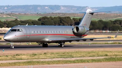 VistaJet 9H-ILY Bombardier CL-600-2B19 Challenger 850