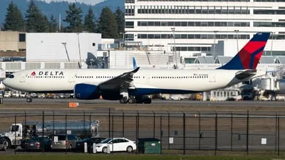 Delta Air Lines N405DX Airbus A330-941